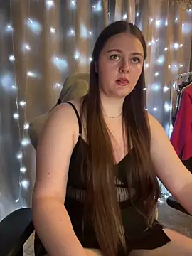 Kitten Sasha online show from February 13, 2026, 8:42 pm