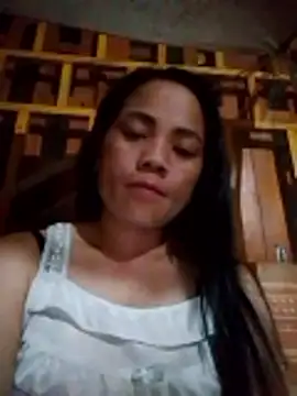 Snapshot of molly-xx chatting on April 13, 2026, 1:04 pm molly-xx online show from April 13, 2026, 1:04 pm