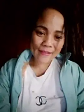 Snapshot of molly-xx chatting on May 10, 2026, 6:28 am molly-xx online show from May 10, 2026, 6:28 am