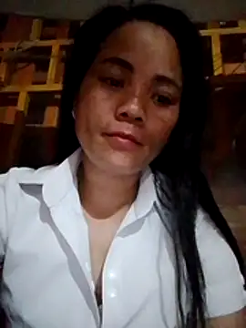 Snapshot of molly-xx chatting on April 5, 2026, 6:03 pm molly-xx online show from April 5, 2026, 6:03 pm