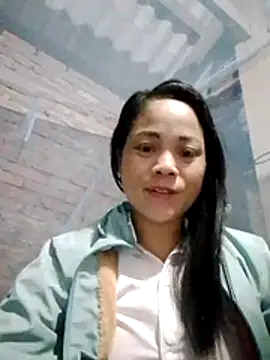 molly-xx online show from February 21, 2026, 8:11 pm