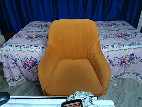 its-sarika01 online show from May 11, 2026, 5:53 am