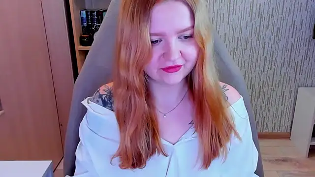 Snapshot of AnitaXVine chatting on April 19, 2026, 6:10 pm AnitaXVine online show from April 19, 2026, 6:10 pm