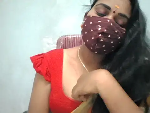 Snapshot of Rathi-priyaa chatting on April 14, 2026, 4:28 am Rathi-priyaa online show from April 14, 2026, 4:28 am