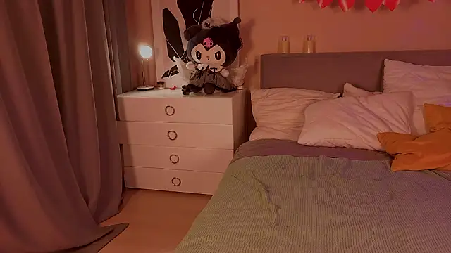 Snapshot of she_wolf chatting on March 13, 2026, 3:28 pm she wolf online show from March 13, 2026, 3:28 pm