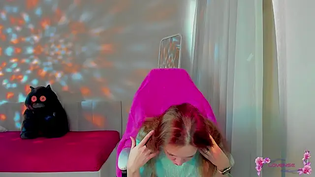 Snapshot of she_wolf chatting on March 28, 2026, 4:24 am she wolf online show from March 28, 2026, 4:24 am