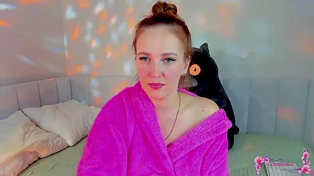 Snapshot of she_wolf chatting on March 25, 2026, 3:55 pm she wolf online show from March 25, 2026, 3:55 pm