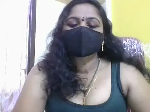 Snapshot of anu-reddyy chatting on April 19, 2026, 4:35 am anu-reddyy online show from April 19, 2026, 4:35 am