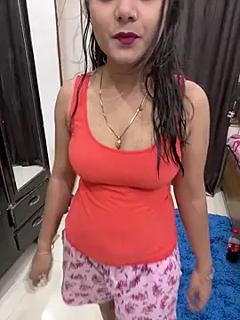 Snapshot of assybauty chatting on June 3, 2026, 7:29 pm assybauty online show from June 3, 2026, 7:29 pm