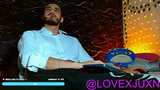 Snapshot of LovexJuxn8 chatting on June 16, 2026, 7:25 pm LovexJuxn8 online show from June 16, 2026, 7:25 pm