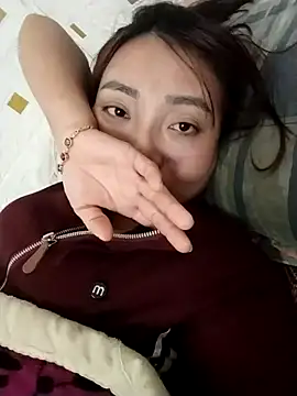 Snapshot of cute-shine chatting on May 2, 2026, 5:12 am cute-shine online show from May 2, 2026, 5:12 am