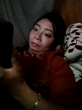 Snapshot of cute-shine chatting on April 19, 2026, 12:11 am cute-shine online show from April 19, 2026, 12:11 am