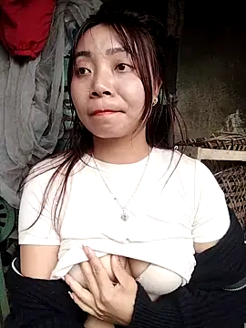 cute-shine online show from March 4, 2026, 3:25 am