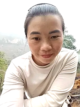 Snapshot of lovely-742 chatting on March 11, 2026, 8:19 am lovely-742 online show from March 11, 2026, 8:19 am