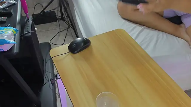 Snapshot of Zaphiro__Sky chatting on March 14, 2026, 8:53 am Zaphiro Sky online show from March 14, 2026, 8:53 am