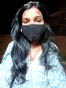 Snapshot of Desi_Couple_P chatting on April 23, 2026, 1:34 am Desi Couple P online show from April 23, 2026, 1:34 am