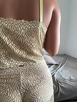 LissPerolaa online show from April 23, 2026, 12:11 pm