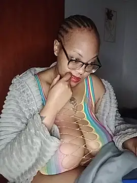 ShantelBootyBoobs online show from July 16, 2026, 11:13 pm