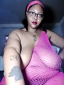 ShantelBootyBoobs online show from April 24, 2026, 12:12 am