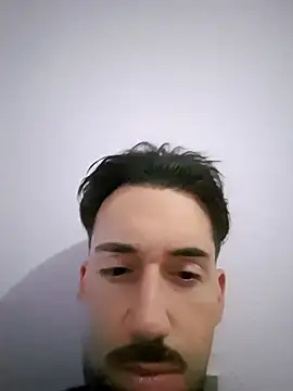 espanolmadrid94 online show from April 25, 2026, 12:13 am