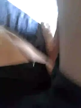 Snapshot of Aislan19 chatting on March 7, 2026, 10:21 am Aislan19 online show from March 7, 2026, 10:21 am