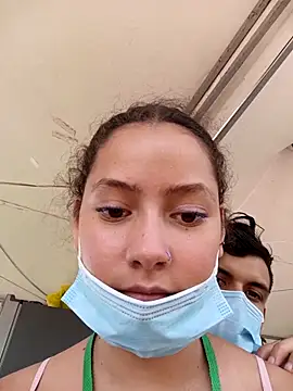 Snapshot of blakeandallisa chatting on April 2, 2026, 4:46 pm blakeandallisa online show from April 2, 2026, 4:46 pm