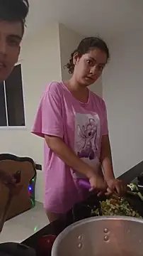 Snapshot of blakeandallisa chatting on March 29, 2026, 12:01 am blakeandallisa online show from March 29, 2026, 12:01 am