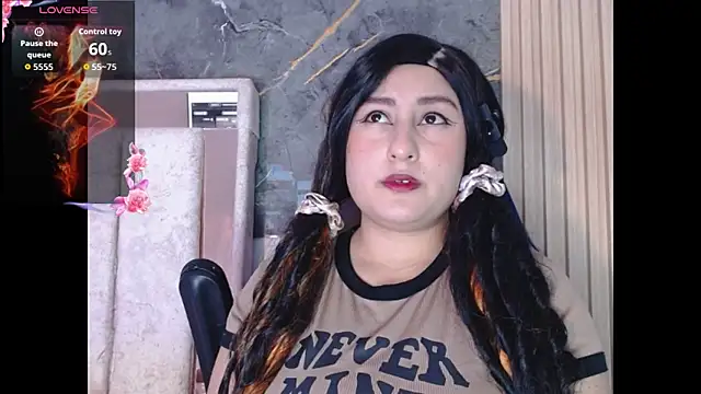 Snapshot of Hazumi_Tsu chatting on March 25, 2026, 5:40 am Hazumi Tsu online show from March 25, 2026, 5:40 am