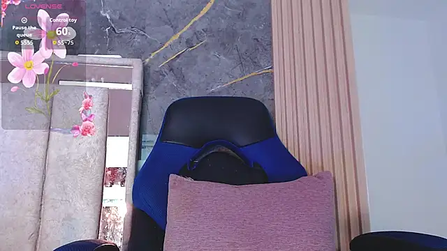 Snapshot of Hazumi_Tsu chatting on March 18, 2026, 9:15 pm Hazumi Tsu online show from March 18, 2026, 9:15 pm