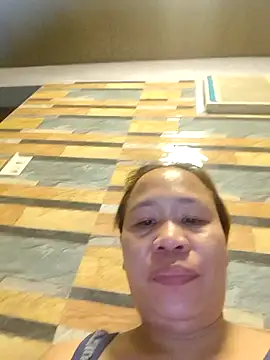 squirtshantal online show from February 22, 2026, 12:29 pm