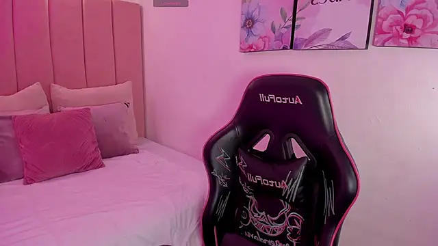 ween sheng  online show from April 8, 2026, 5:03 pm