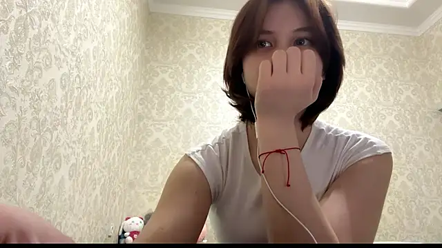Snapshot of TrueViva chatting on April 8, 2026, 2:51 pm TrueViva online show from April 8, 2026, 2:51 pm