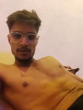 Snapshot of kaushikhotty chatting on June 16, 2026, 7:47 pm kaushikhotty online show from June 16, 2026, 7:47 pm