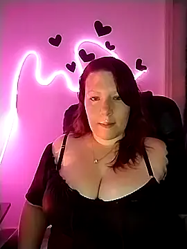 venusyt online show from February 12, 2026, 8:41 pm