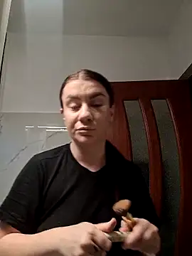 ElaraMystx online show from April 4, 2026, 2:34 pm