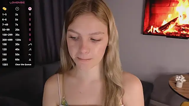 CynthiaaStone online show from March 13, 2026, 6:07 am