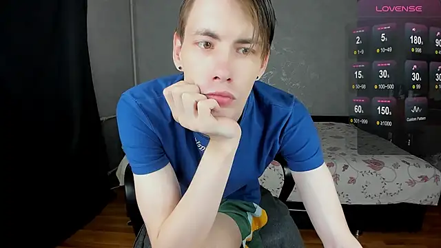 Snapshot of Erick_Wilson chatting on July 6, 2026, 9:27 am Erick Wilson online show from July 6, 2026, 9:27 am