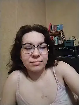 MiraSilvern online show from February 16, 2026, 4:38 pm