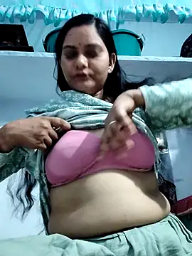 Snapshot of Anushka_Singh0 chatting on April 16, 2026, 5:03 pm Anushka Singh0 online show from April 16, 2026, 5:03 pm