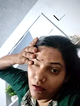 Snapshot of Anushka_Singh0 chatting on May 1, 2026, 5:18 pm Anushka Singh0 online show from May 1, 2026, 5:18 pm