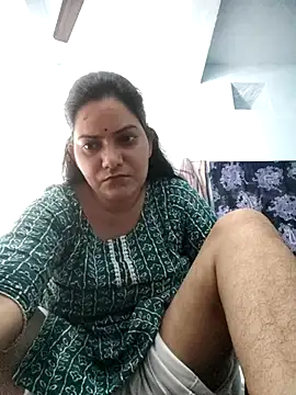 Snapshot of Anushka_Singh0 chatting on May 7, 2026, 3:33 am Anushka Singh0 online show from May 7, 2026, 3:33 am