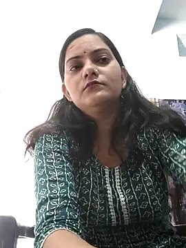 Snapshot of Anushka_Singh0 chatting on April 17, 2026, 6:38 am Anushka Singh0 online show from April 17, 2026, 6:38 am