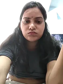 Snapshot of Anushka_Singh0 chatting on April 27, 2026, 6:33 am Anushka Singh0 online show from April 27, 2026, 6:33 am