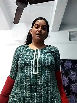 Snapshot of Anushka_Singh0 chatting on April 18, 2026, 2:03 am Anushka Singh0 online show from April 18, 2026, 2:03 am
