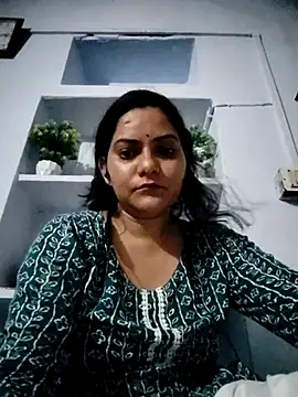 Snapshot of Anushka_Singh0 chatting on April 30, 2026, 5:42 pm Anushka Singh0 online show from April 30, 2026, 5:42 pm
