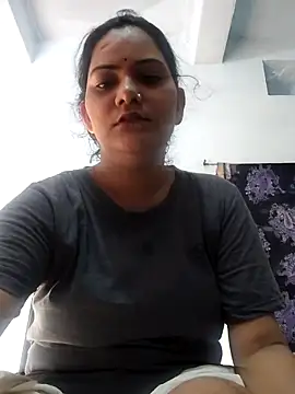 Snapshot of Anushka_Singh0 chatting on May 9, 2026, 11:57 am Anushka Singh0 online show from May 9, 2026, 11:57 am