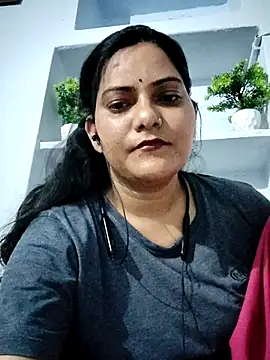 Snapshot of Anushka_Singh0 chatting on May 11, 2026, 4:37 pm Anushka Singh0 online show from May 11, 2026, 4:37 pm