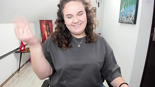 ElviraJoness online show from March 11, 2026, 12:10 pm