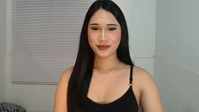 Snapshot of LeighsYourLimits chatting on February 12, 2026, 4:51 pm LeighsYourLimits online show from February 12, 2026, 4:51 pm