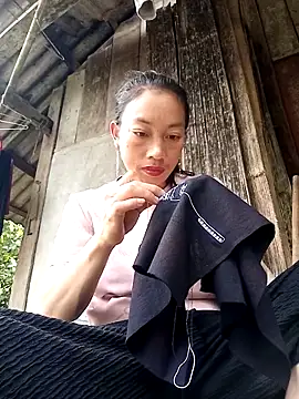 Snapshot of Susuu5790 chatting on April 2, 2026, 7:15 am Susuu5790 online show from April 2, 2026, 7:15 am